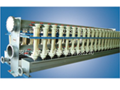 <b>系列輕質(zhì)除渣器</b>